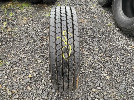 Opona ciężarowa używana 215/75R17.5 STARMAXX LZ305 / 95% BIEŻNIKA