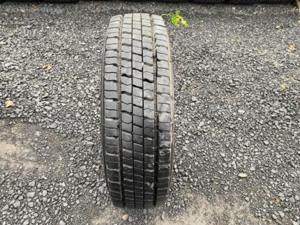 Opona ciężarowa używana 215/75R17.5 TEAMSTAR TH DRIVE / 14mm