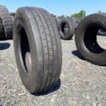  Opona ciężarowa używana 215/75R17.5 UNIROYAL FH40 / 8-9mm