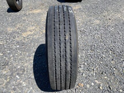 Opona ciężarowa używana 215/75R17.5 UNIROYAL MONOPOLY TH110 / 11mm
