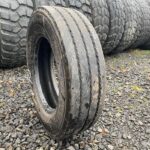  Opona ciężarowa używana 215/75R17.5 UNIROYAL TH40 / 8-9mm