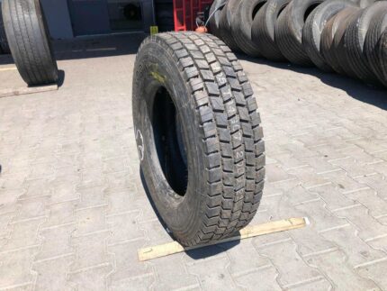 Opona ciężarowa używana 225/75R17.5 HANKOOK DH05 / 100% BIEŻNIKA