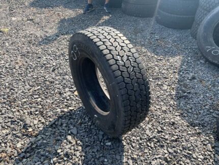 Opona ciężarowa używana 225/75R17.5 MICHELIN X MULTI D / 9-11mm
