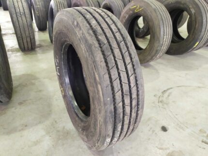  Opona ciężarowa używana 225/75R17.5 SEMPERIT RUNNER F2 / 11mm