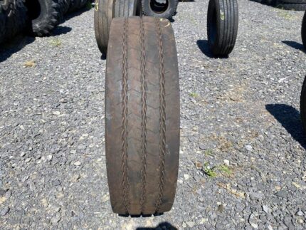 Opona ciężarowa używana 235/75R17.5 BARUM BT200 ROAD / 100% BIEŻNIKA