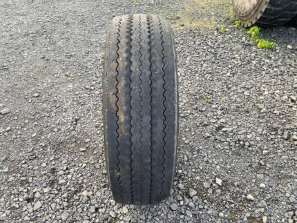 Opony ciężarowe 235/75R17.5 BARUM ROAD FRONT BF14 / 10-11mm