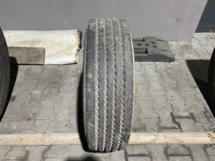 Opona ciężarowa używana 235/75R17.5 CONTINENTAL HT63 / 12-13mm