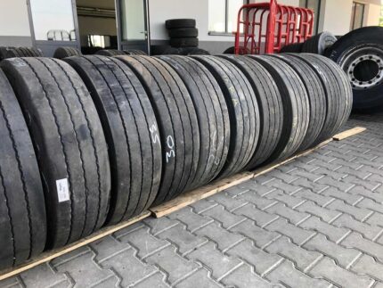 Opona ciężarowa używana 235/75R17.5 CONTINENTAL HTR2 / 6-8mm