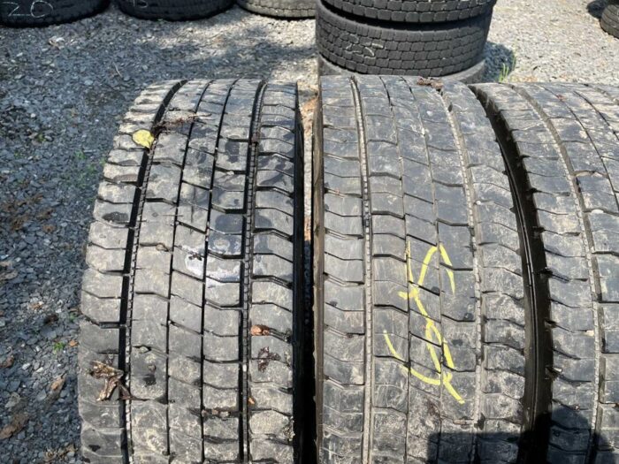 Opony ciężarowe używana 235/75R17.5 CONTINENTAL LDR1 / 7-8mm