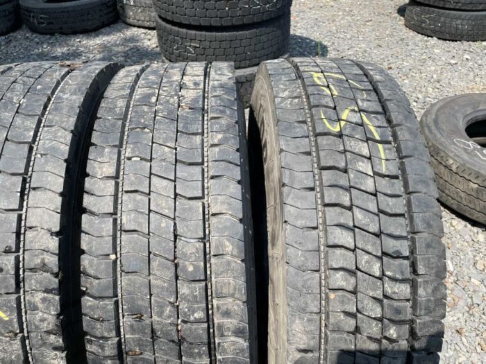 Opony ciężarowe używana 235/75R17.5 CONTINENTAL LDR1 / 7-8mm