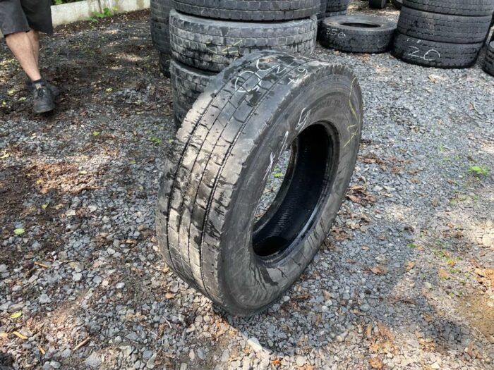 Opona ciężarowa używana 235/75R17.5 CONTINENTAL LDR1 / 6-7mm