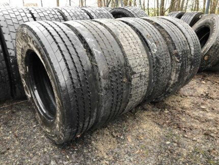  Opony ciężarowe używana 235/75R17.5 CONTINENTAL LSR1 / 7-8mm
