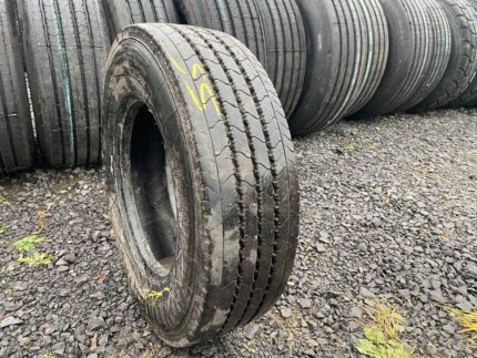  Opona ciężarowa używana 235/75R17.5 CONTINENTAL LSR1+ / 10-11mm