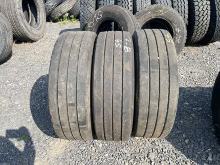  Opony ciężarowe używana 235/75R17.5 DUNLOP SP246 / 7-8mm
