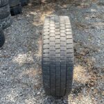  Opona ciężarowa używana 235/75R17.5 DUNLOP SP444 / 8-9mm
