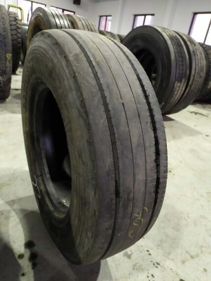 Opona ciężarowa używana 235/75R17.5 FULDA ECOTONN / 9-10mm