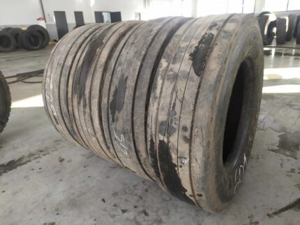  Opony ciężarowe używana 235/75R17.5 FULDA ECOTONN / 8-9mm