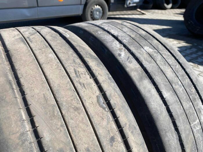 Opony ciężarowe używana 235/75R17.5 FULDA ECOTONN / 5-7mm