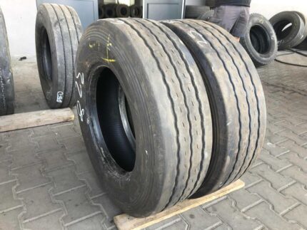 Opony ciężarowe używana 235/75R17.5 GOODYEAR KMAX T / 5-7mm