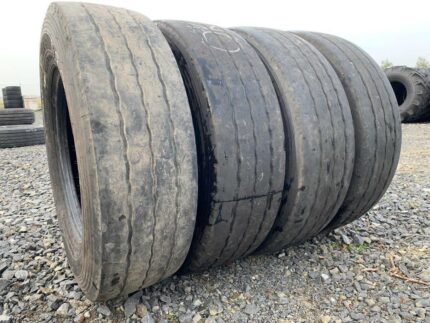  Opony ciężarowe używana 235/75R17.5 GOODYEAR KMAX T / 6-7mm