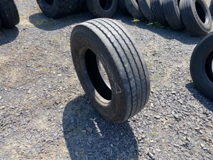 Opona ciężarowa używana 235/75R17.5 GOODYEAR REGIONAL RHS II / 9-10mm