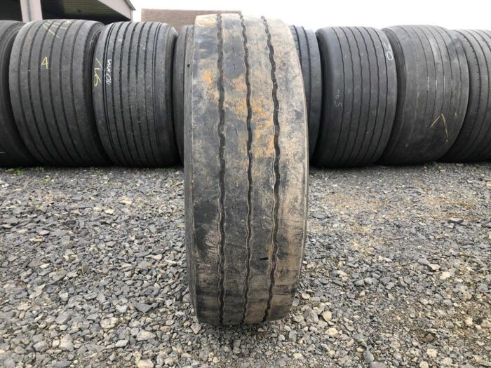 Opona ciężarowa używana 235/75R17.5 GOODYEAR REGIONAL RHT II / 5-6mm