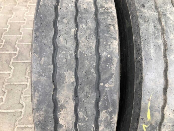 Opony ciężarowe używana 235/75R17.5 GOODYEAR REGIONAL RHT II / 4-6mm
