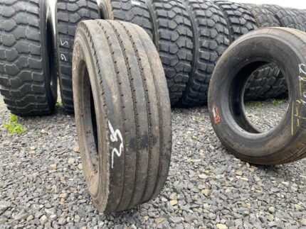  Opona ciężarowa używana 235/75R17.5 GT RADIAL GT879 / 10-11mm