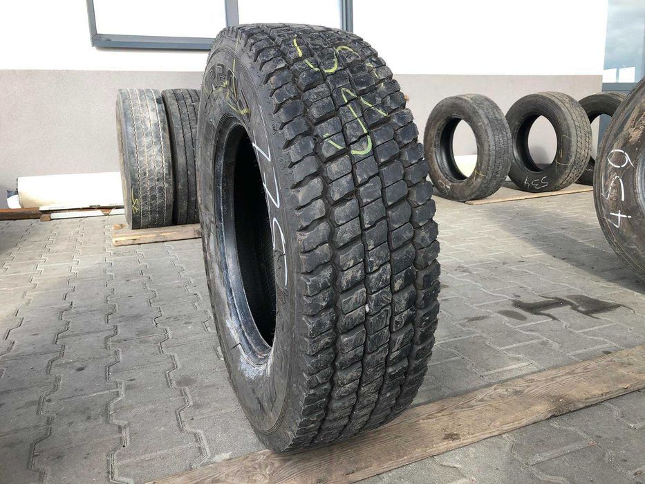Opona ciężarowa używana 235/75R17.5 KAMA NR202 / 13mm Opona ciężarowa używana 235/75R17.5 KAMA NR202 / 13mm