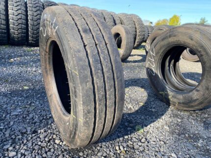  Opona ciężarowa używana 235/75R17.5 NOKIAN NTR 72 / 10mm