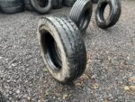 Opona ciężarowa używana 235/75R17.5 PIRELLI ST55 / 9-10mm