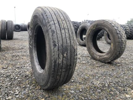  Opona ciężarowa używana 235/75R17.5 SEMPERIT EURO-STEEL / 6-7mm