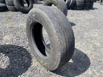 Opona ciężarowa używana 235/75R17.5 SEMPERIT EURO-STEEL / 5-8mm