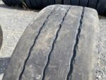Opona ciężarowa używana 235/75R17.5 SEMPERIT RUNNER T2 / 7-8mm