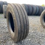  Opona ciężarowa używana 235/75R17.5 SEMPERIT RUNNER T2 / 10-11mm