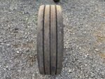 Opona ciężarowa używana 235/75R17.5 SEMPERIT RUNNER T2 / 10-11mm