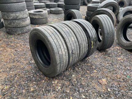 Opony ciężarowe używana 235/75R17.5 TRUCKSTAR TH TRAILER 3 / 6-7mm