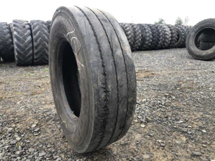 Opona ciężarowa używana 235/75R17.5 TRUCKSTAR TH TRAILER 3 / 6-9mm