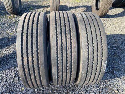 Opony ciężarowe używana 235/75R17.5 UNIROYAL TH110 / 11mm