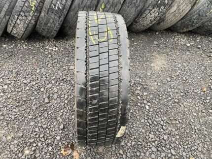 Opona ciężarowa używana 245/70R17.5 BARUM BD200 ROAD / 9-10mm