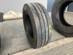 Opona ciężarowa używana 245/70R17.5 BRIDGESTONE R-STEER 002 / 8-11mm