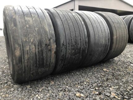  Opony ciężarowe  445/45R19.5 CONTINENTAL CONTI HYBRID HT3 / 8mm