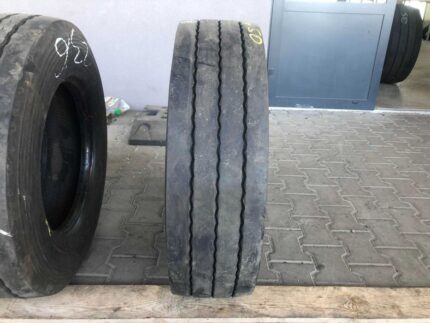  Opona ciężarowa używana 245/70R17.5 CONTINENTAL HTL2 / 8-9mm