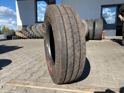  Opona ciężarowa używana 245/70R17.5 CONTINENTAL HTR2 / 12mm