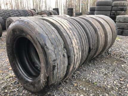 Opony ciężarowe używana 245/70R17.5 GOODYEAR KMAX T / 7-9mm