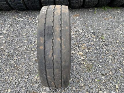 Opona ciężarowa używana 245/70R17.5 HANKOOK SMART FLEX TH31 / 9-10mm