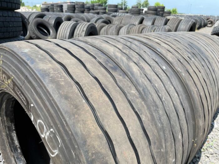 Opony ciężarowe używana 245/70R17.5 LEAO KLT200 RIDE-WINGS / POGŁĘBIANE