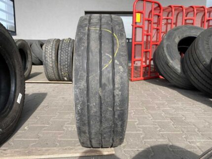  Opona ciężarowa używana 245/70R17.5 LEAO KLT200 RIDE- WINGS / 7mm