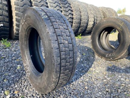  Opona ciężarowa używana 245/70R17.5 MATADOR D HR 4 / 8-10mm