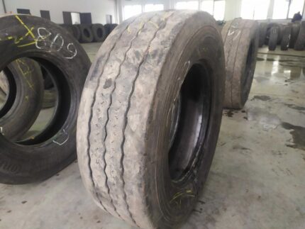  Opona ciężarowa używana 245/70R17.5 MICHELIN X MULTI T / 6-7mm